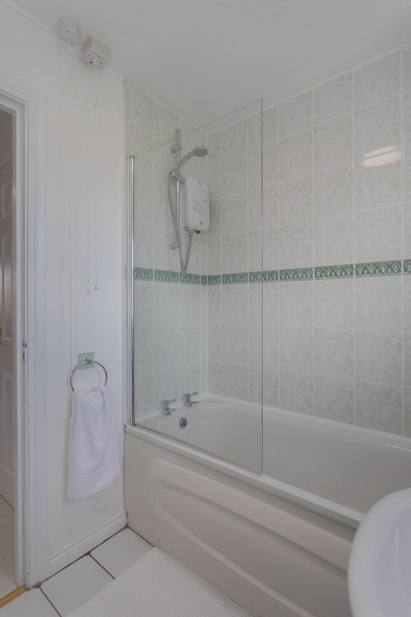 Ardenlee - Stylish 3 Bed Apt Close To City, Parking And Wifi Belfast Exterior foto