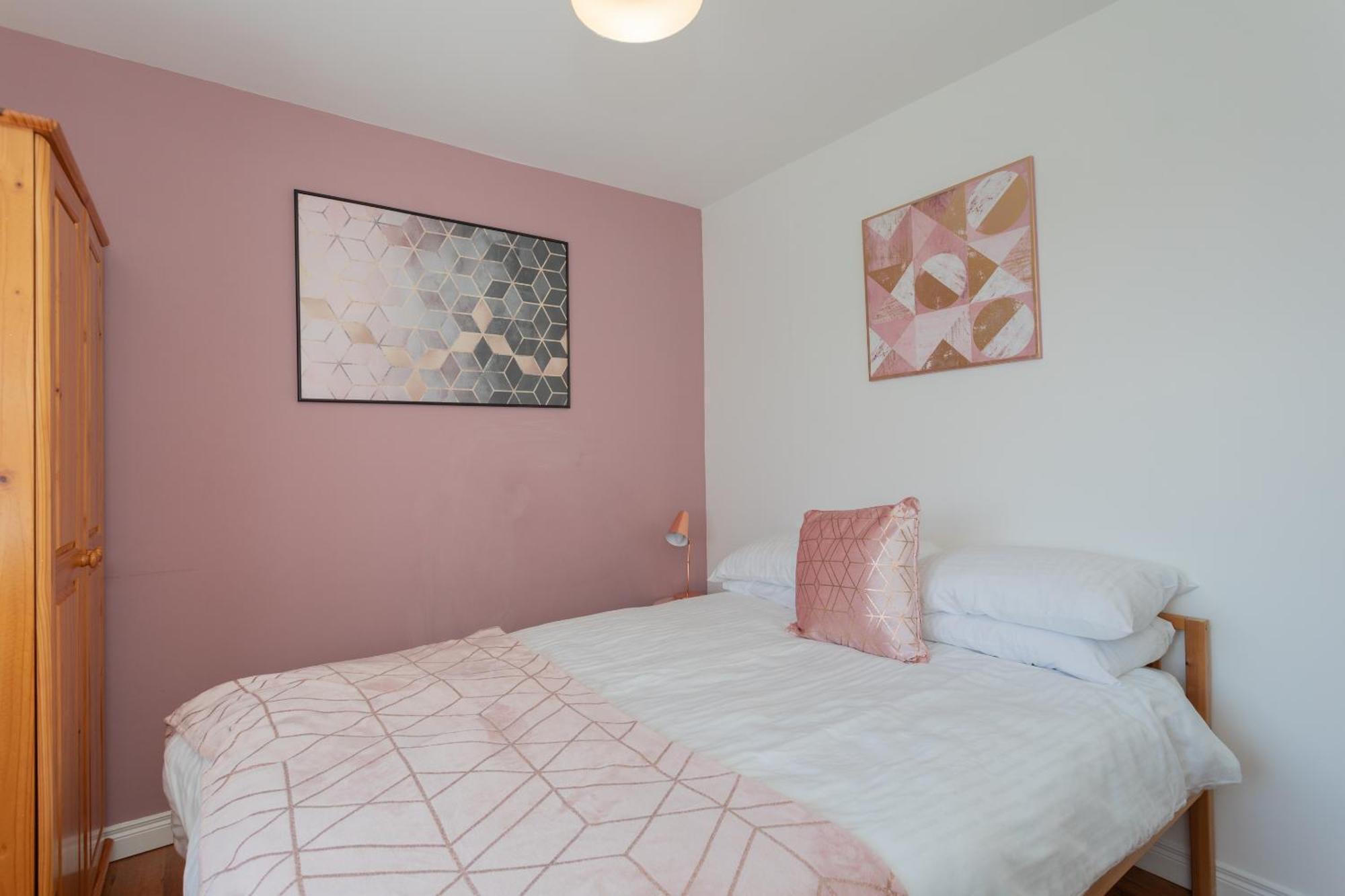 Ardenlee - Stylish 3 Bed Apt Close To City, Parking And Wifi Belfast Exterior foto